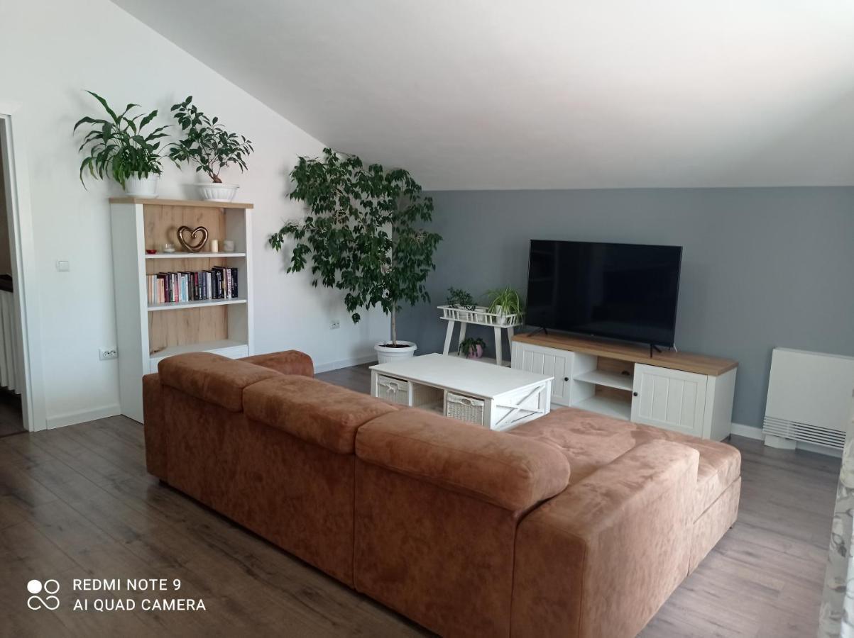 Уютна Къща Apartment Сливен Екстериор снимка